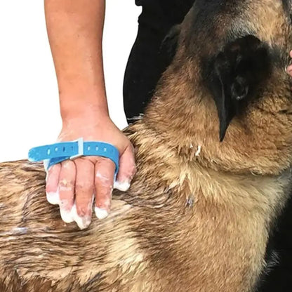 Silicone Material Pet Bathing Gadget Shower Head Design Easy Bathing Dog Massage Brush Massage Function Pet Cleaning